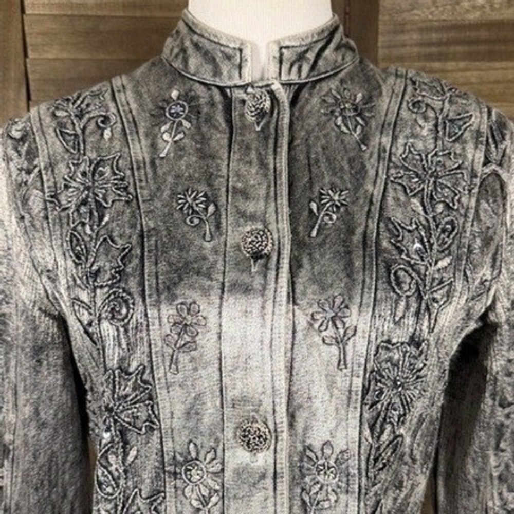 Flashback Gray Acid Wash Embroidered Floral Crochet Lace Trim Jacket Women Small - Picture 3 of 9